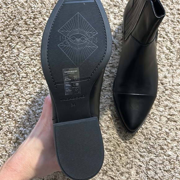 NWOT Vagabond Marja Pointed Toe Ankle Boots Sz 38/US 8 (fit like 7.5) - Picture 4 of 4